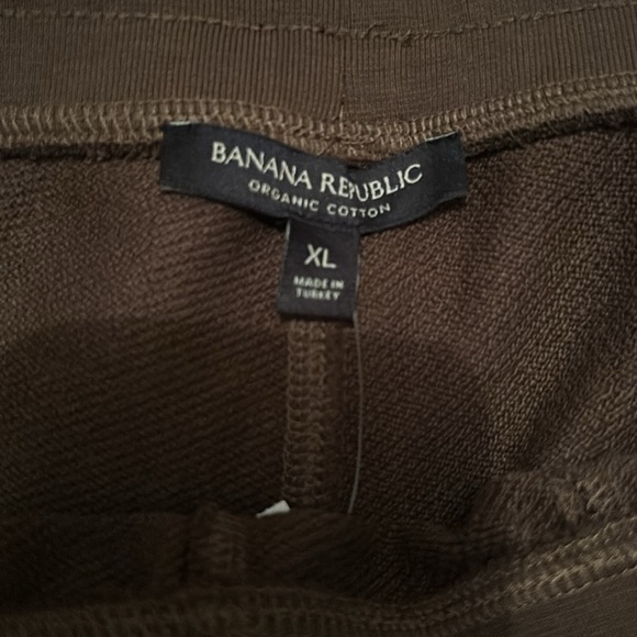 Banana Republic New Men’s Organic Cotton  Joggers, size XL - Picture 2 of 3